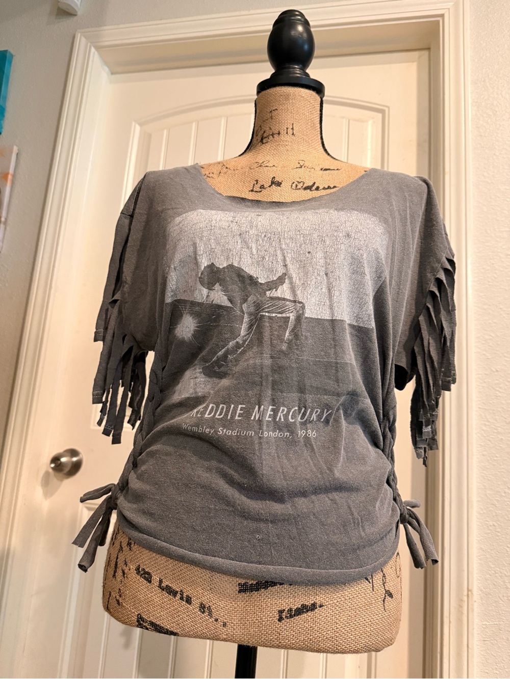 Freddie Mercury Graphic Fringe T-Shirt - Gray